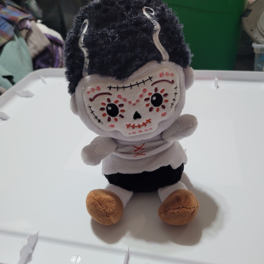 Kellytoy Jazwares Dia de los Muertos Frankenstein Sugar Skull Plush Toy 2022